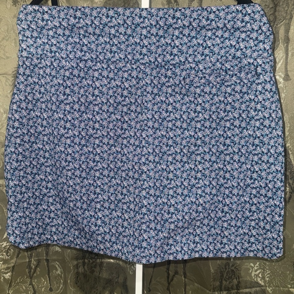 Walter Hagen Navy Blue Floral Mini Skirt